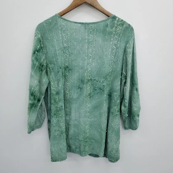 Sami & Jo Green Sequin Embellished Twist Front Blouse Womens Size 1X Plus Top - Picture 3 of 14